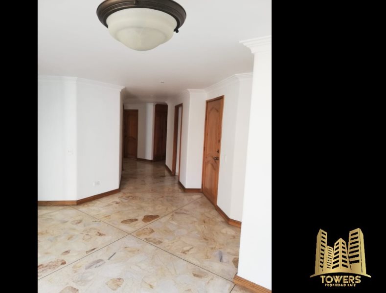 Apartamento disponible para Arriendo en Medellin Laureles Foto numero 1